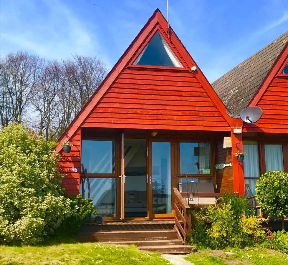 Clifftop Chalet With Pool Дил Экстерьер фото